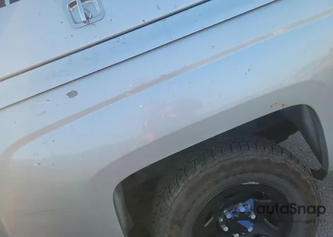 2015 Chevrolet Silverado C1500 z USA, uszkodzony, nr VIN 1GCNCPEH3FZ322270